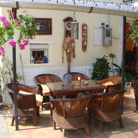 Holiday Vendeghaz Es Szabadidokert Jardanhaza Kültér fotó