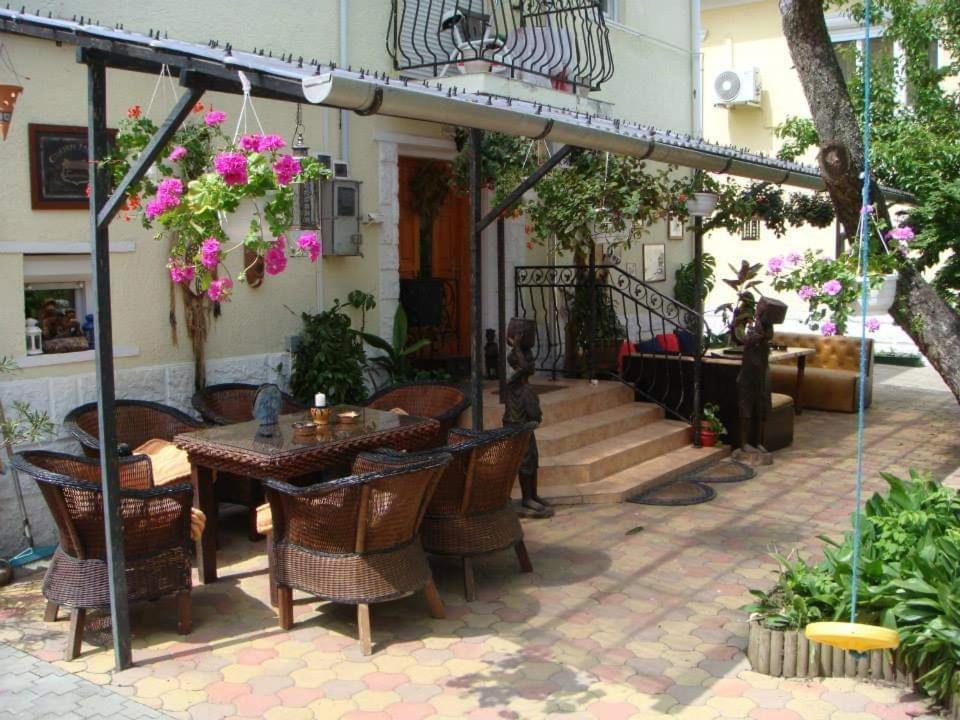 Holiday Vendeghaz Es Szabadidokert Jardanhaza Kültér fotó