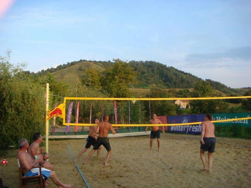 Holiday Vendeghaz Es Szabadidokert Jardanhaza Kültér fotó